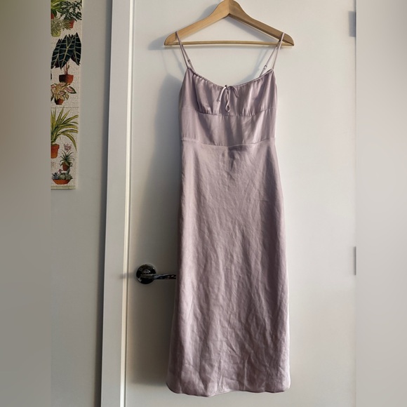 Aritzia Dresses & Skirts - Aritzia Wilfred Bellow Midi Dress - Size 6